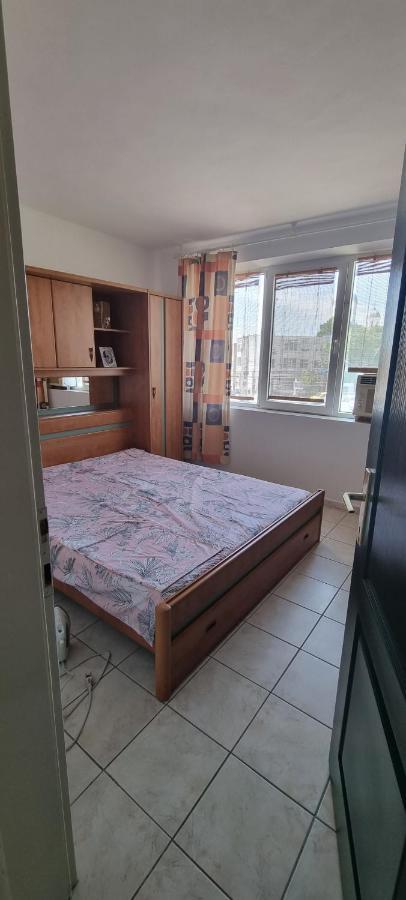 Central Apartament La Malul Marii 3 Camere & Living Mangalia Exterior photo